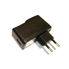  - USB 220 SERTEC 220 5V, 2A, ST-T1