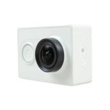 Экшн-камера Xiaomi Yi Sport White + Монопод Yi Пульт ДУ+ microSD 32Gb б.у