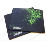 Коврик для мышки прорезиненный Razer, прошитый, размер (35-43cm) - (IS)